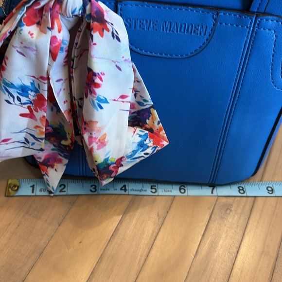 Steve Madden Sapphire Bag / Crossbody - Picture 8 of 11